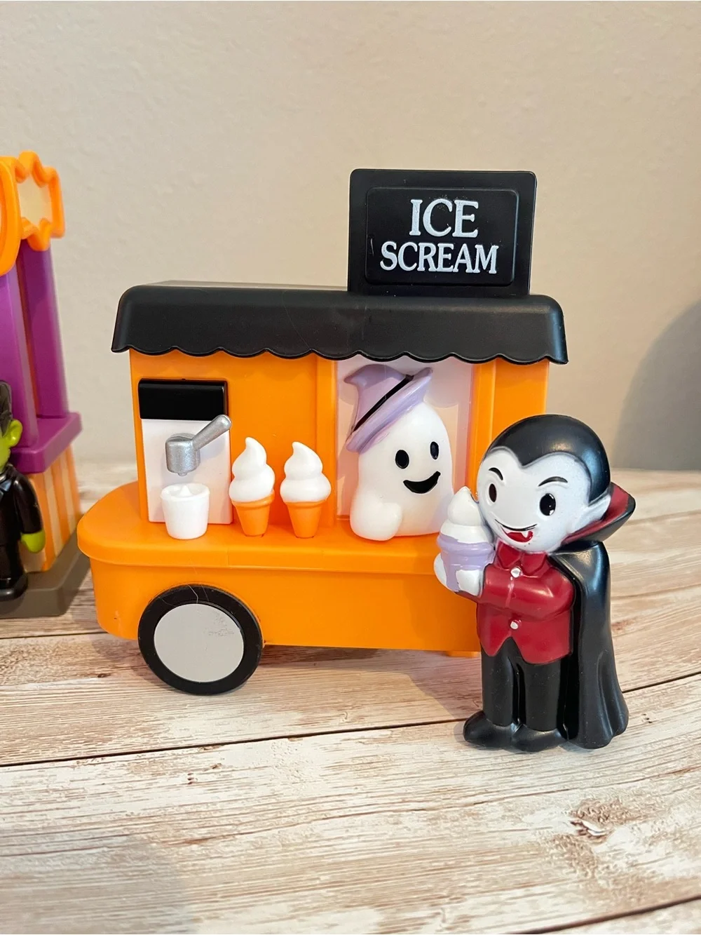 Target Bullseye Playground Halloween 2026 Halloween Village set of 3🎃